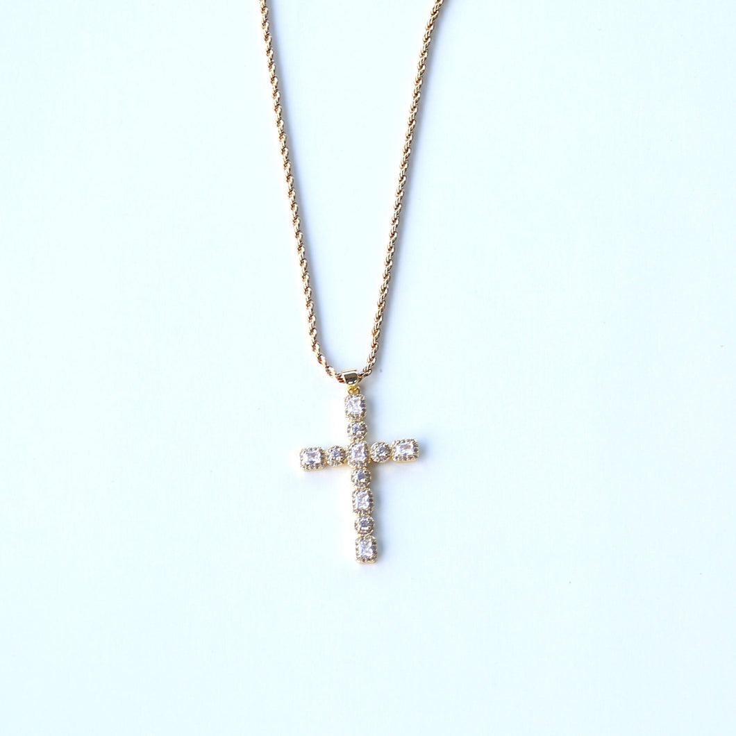 PAYLA CROSS NECKLACE